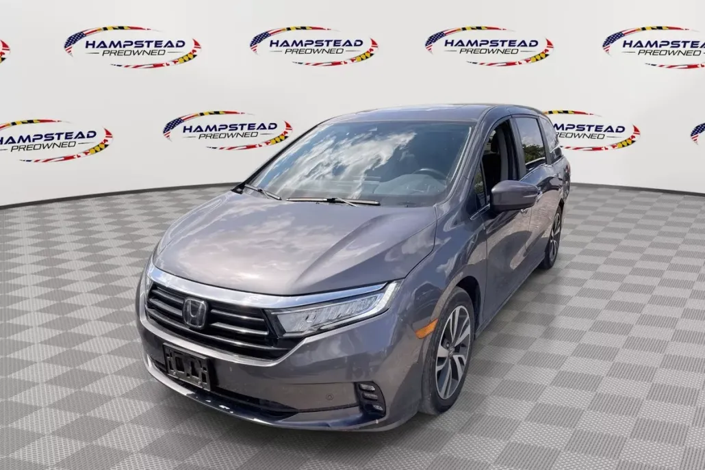 2022 Honda Odyssey Touring photo 1