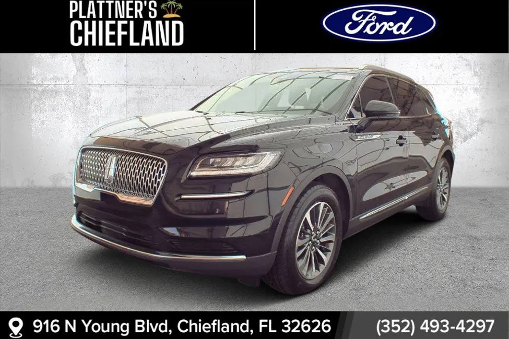 2023 Lincoln Nautilus Standard photo 1