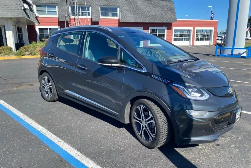 2019 Chevrolet Bolt EV Premier photo 1