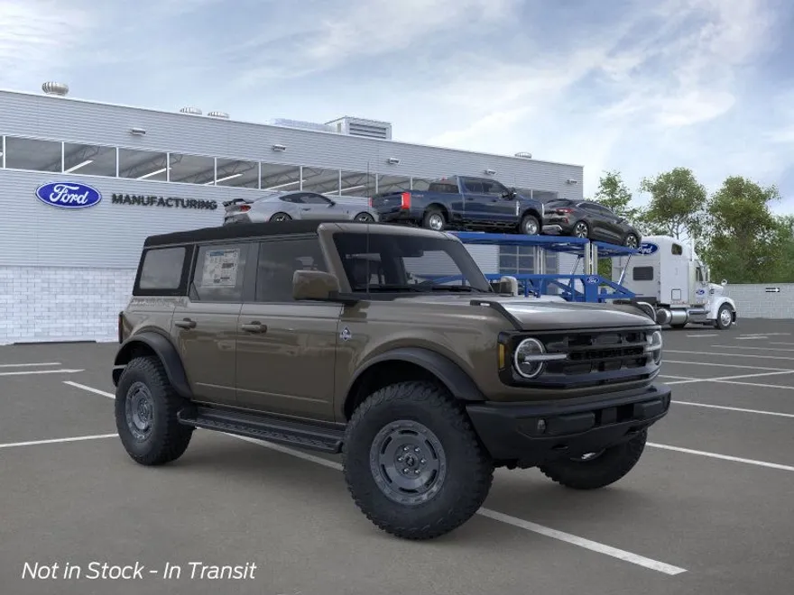 2025 Ford Bronco Outer Banks photo 1