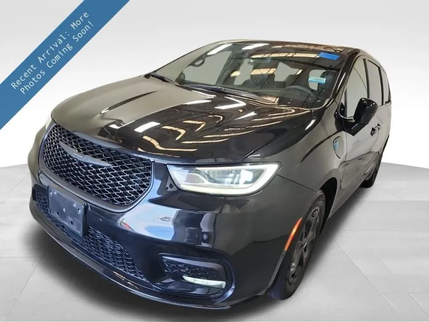 2023 Chrysler Pacifica Hybrid Limited photo 1