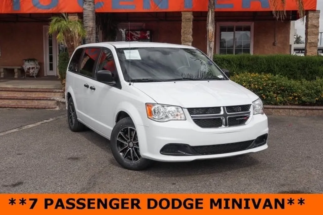 2019 Dodge Grand Caravan SE photo 1