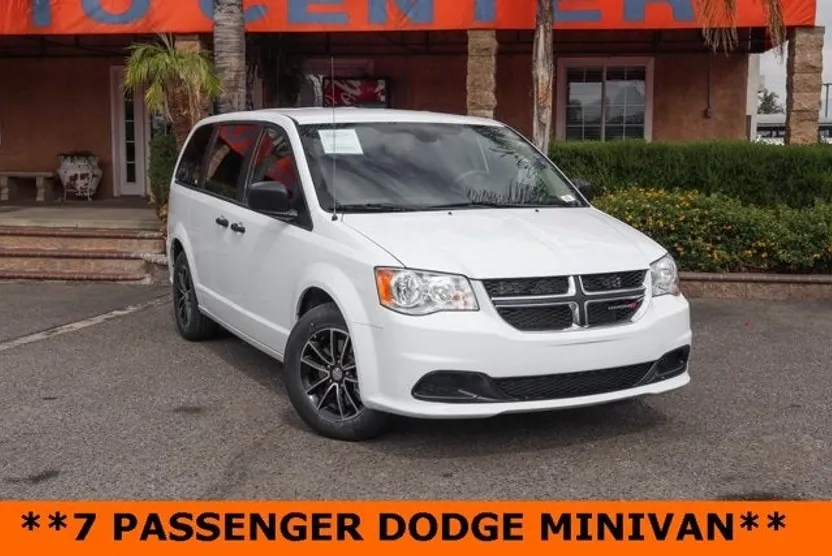 2019 Dodge Grand Caravan SE photo 1