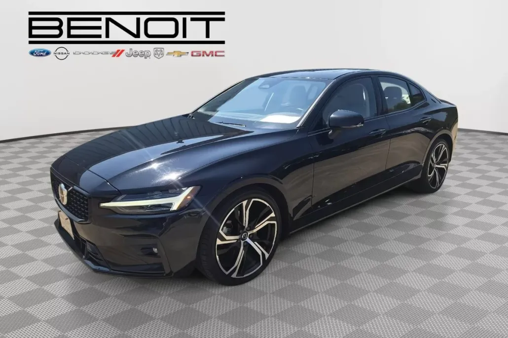 2024 Volvo S60 Core photo 1