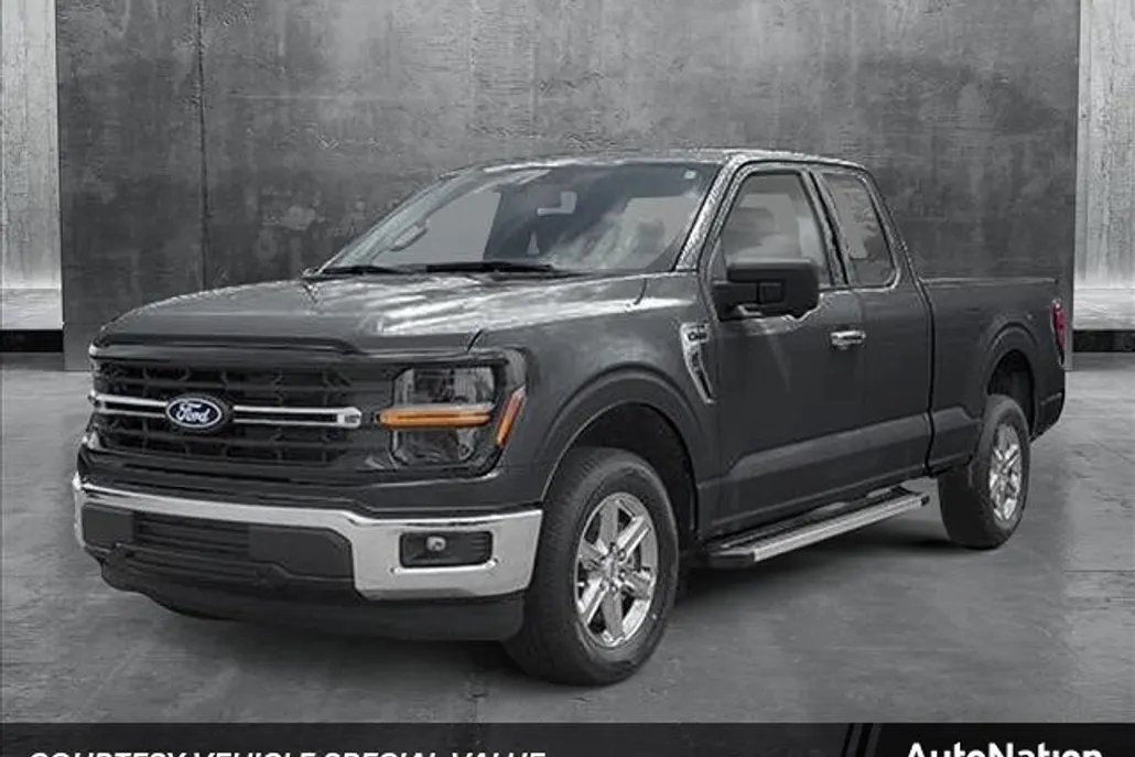 2025 Ford F-150 XLT photo 1