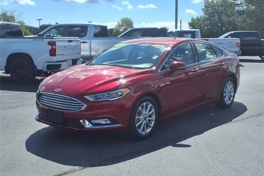 2017 Ford Fusion SE photo 1