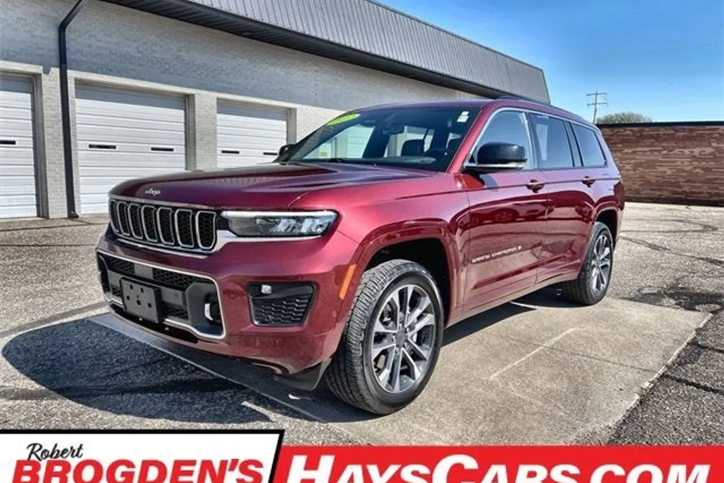 2022 Jeep Grand Cherokee Overland photo 1