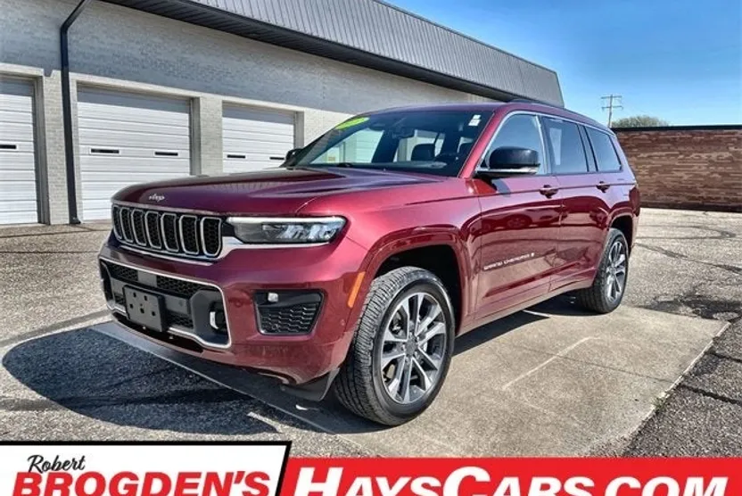 2022 Jeep Grand Cherokee Overland photo 1