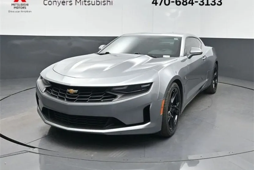 2024 Chevrolet Camaro 1LT photo 1