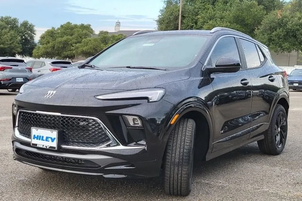 2026 Buick Encore GX Sport Touring photo 1