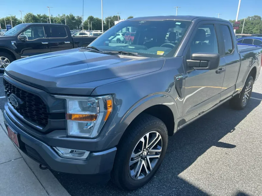 2021 Ford F-150 XL photo 1