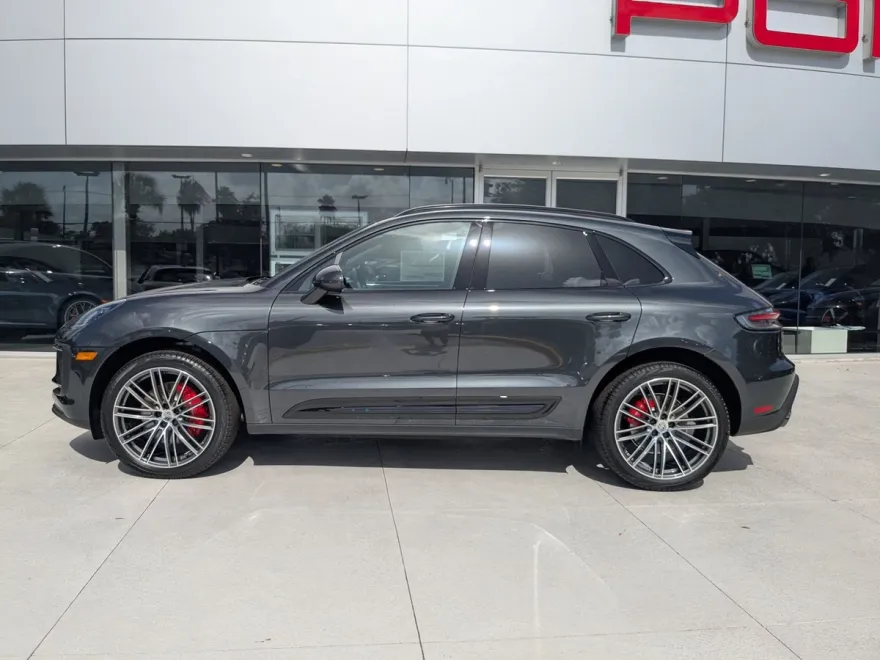 2025 Porsche Macan S photo 1