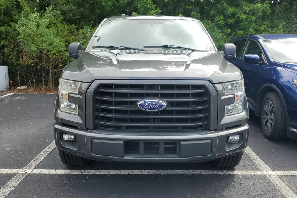 2017 Ford F-150 XLT photo 1