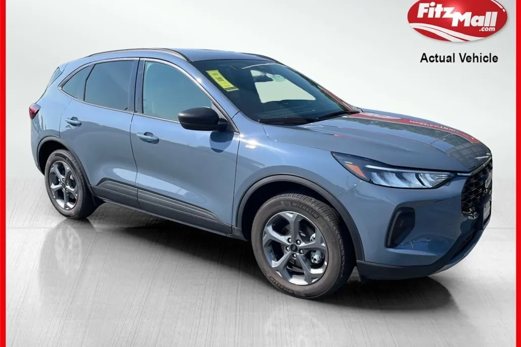 2025 Ford Escape ST-Line photo 1