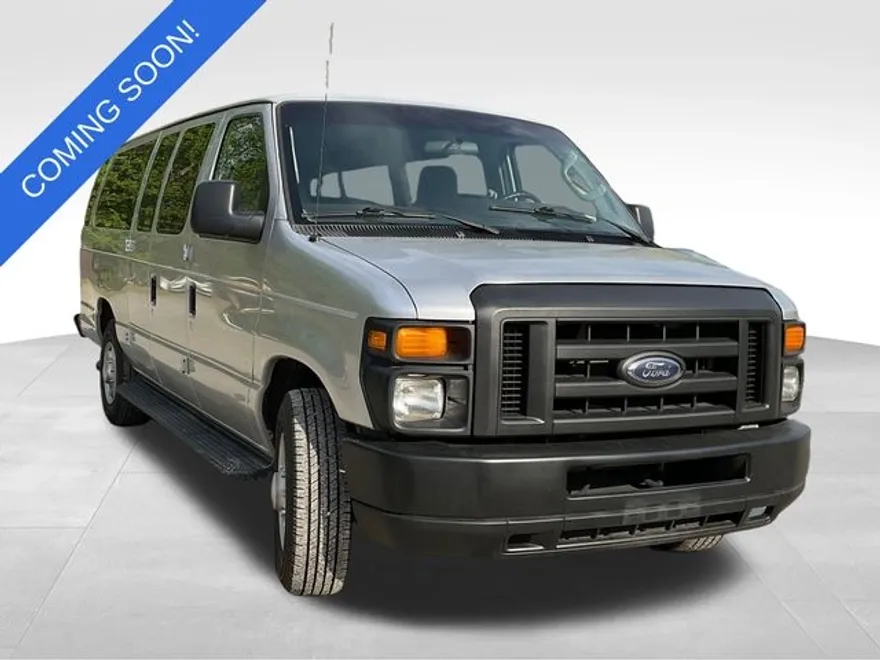 2012 Ford E-350 photo 1