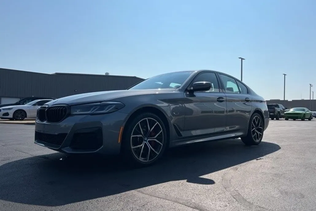 2023 Bmw 530e xDrive photo 1
