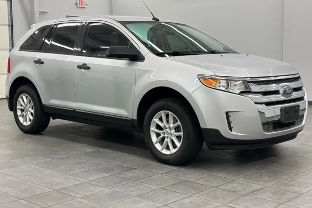 2014 Ford Edge SE photo 1