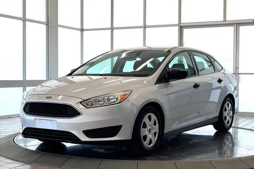 2016 Ford Focus S photo 1