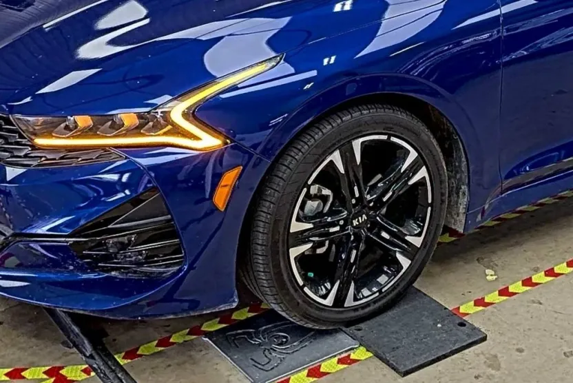 2021 Kia K5 GT-Line photo 1
