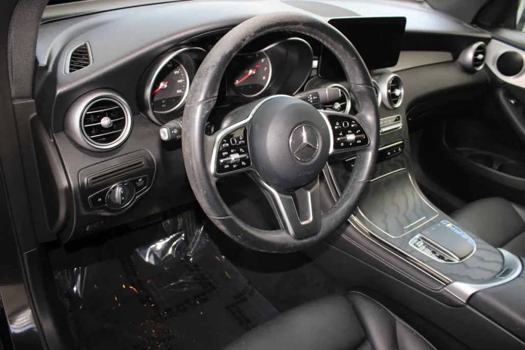 2021 Mercedes Benz GLC 300 photo 1