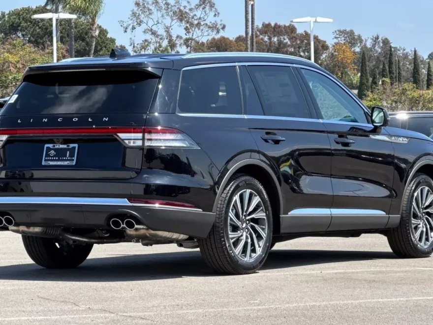 2025 Lincoln Aviator Premiere photo 1