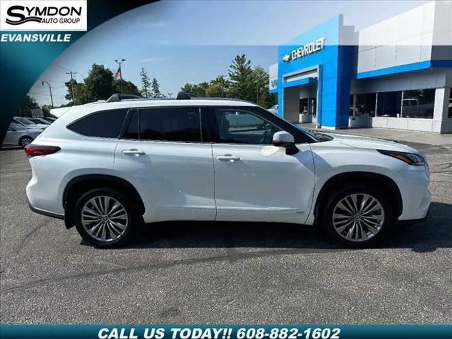2022 Toyota Highlander Hybrid Platinum photo 1