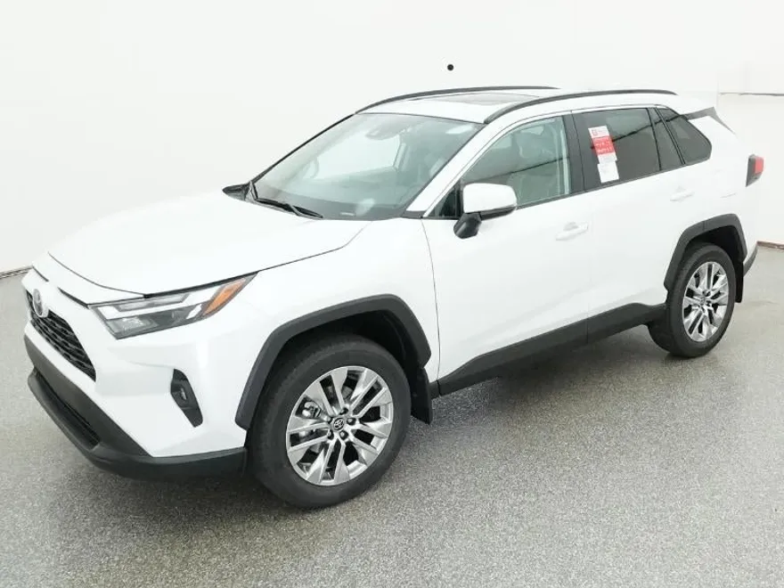 2025 Toyota RAV4 XLE Premium photo 1
