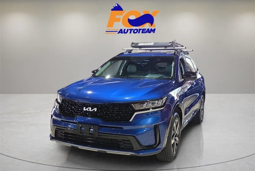 2023 Kia Sorento S photo 1