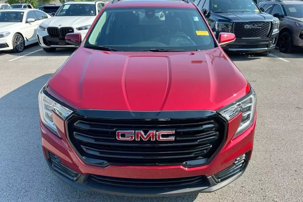 2022 Gmc Terrain SLE photo 1