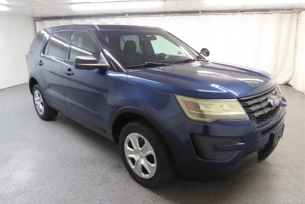 2016 Ford Explorer photo 1