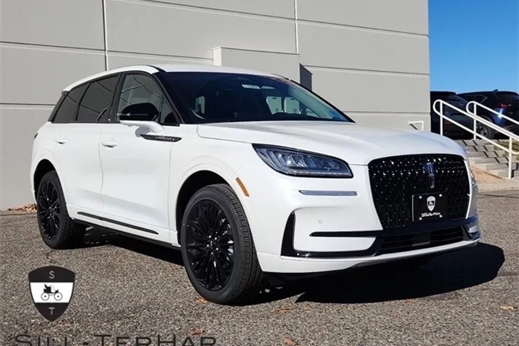 2025 Lincoln Corsair Premiere photo 1