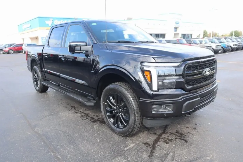 2025 Ford F-150 Lariat photo 1