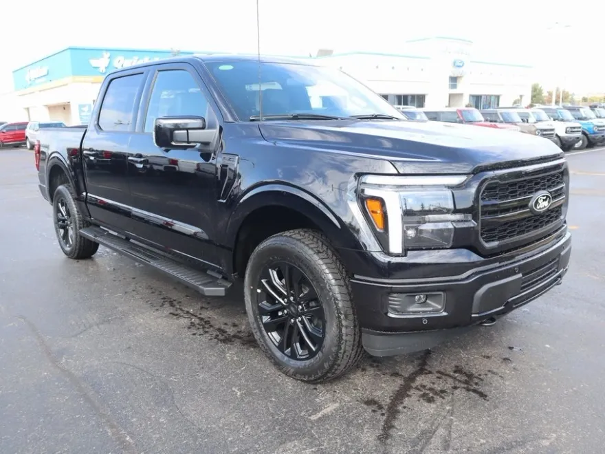 2025 Ford F-150 Lariat photo 1