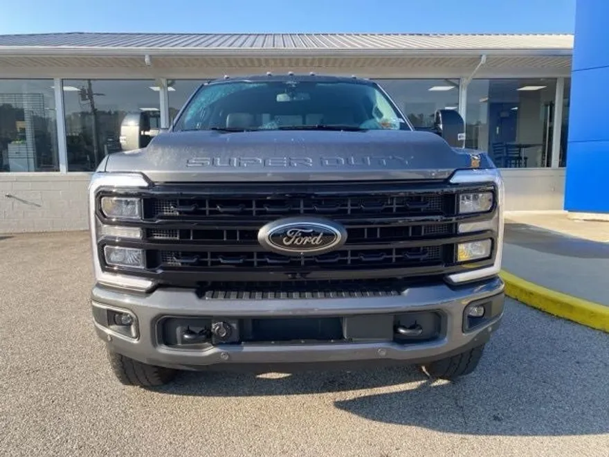 2024 Ford F-350 Lariat photo 1