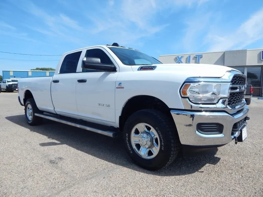 2021 Ram 3500 Tradesman photo 1