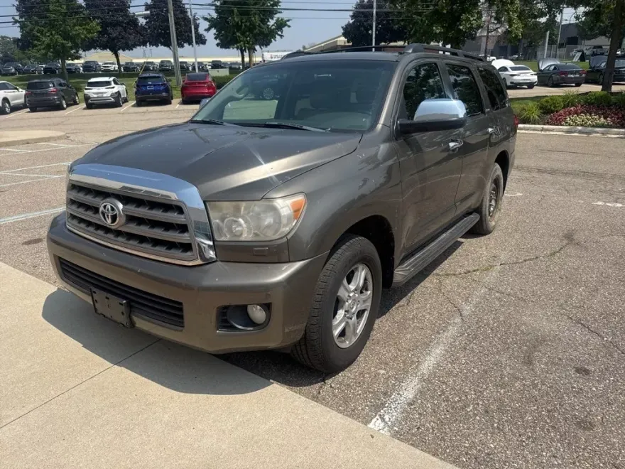 2008 Toyota Sequoia Limited photo 1
