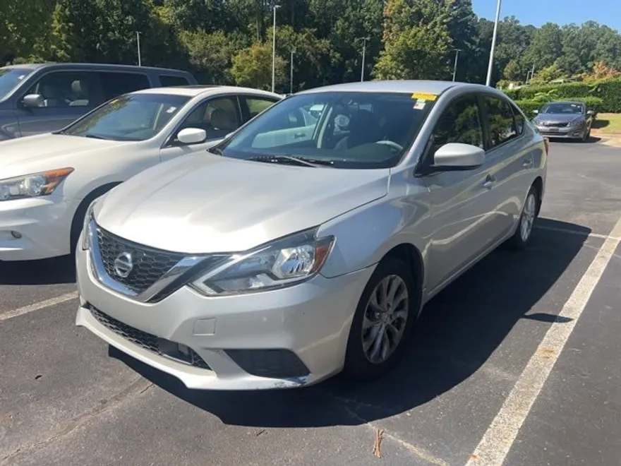 2019 Nissan Sentra SV photo 1