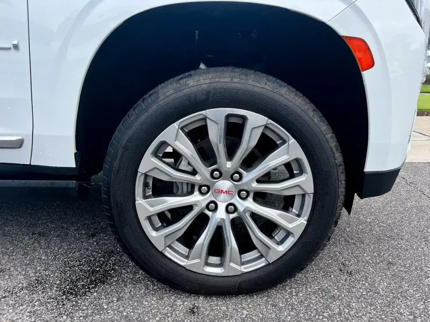 2022 Gmc Yukon Denali photo 1