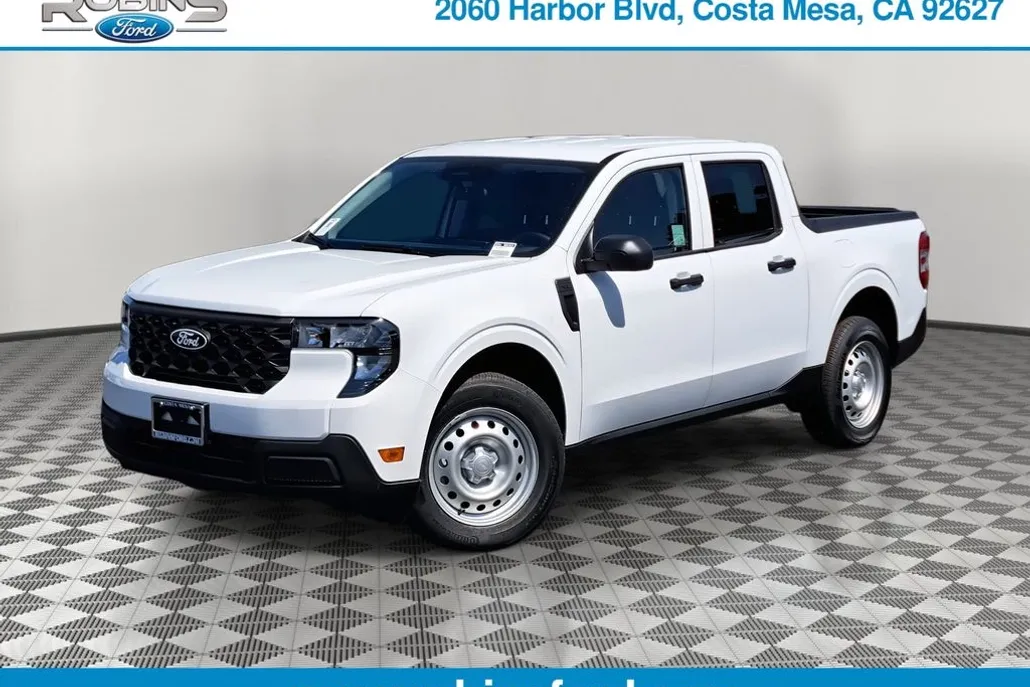 2025 Ford Maverick XL photo 1