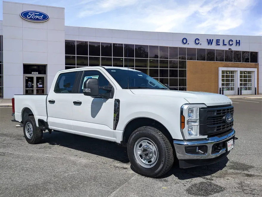 2025 Ford F-250 XL photo 1