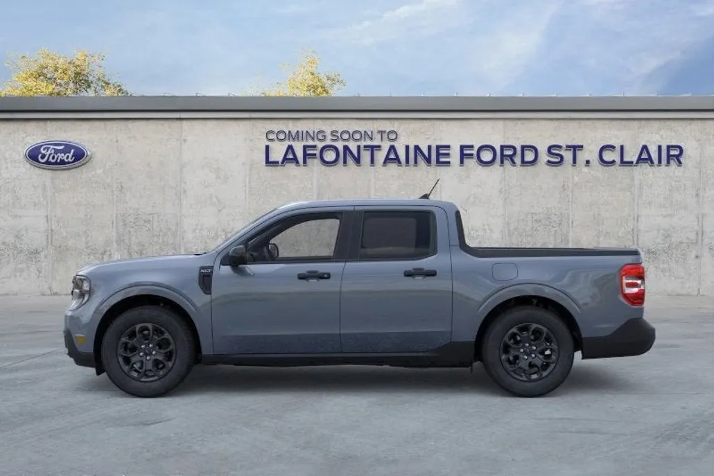 2025 Ford Maverick XLT photo 1