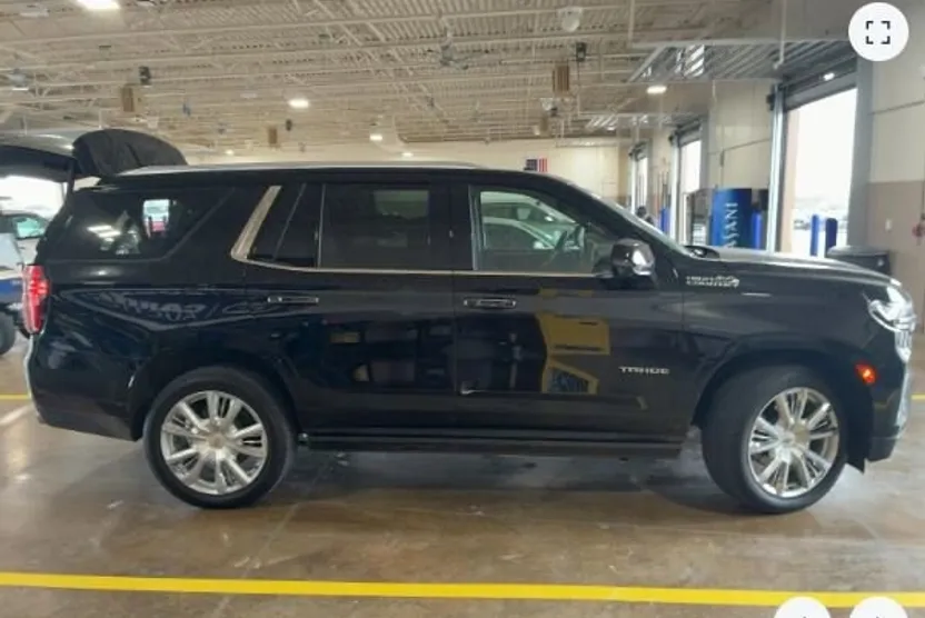 2023 Chevrolet Tahoe High Country photo 1