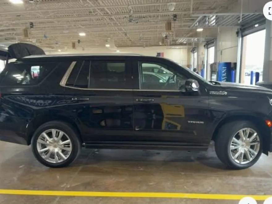 2023 Chevrolet Tahoe High Country photo 1