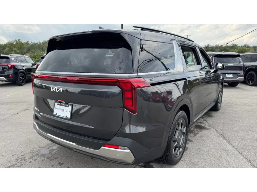 2026 Kia Carnival SX Prestige photo 1