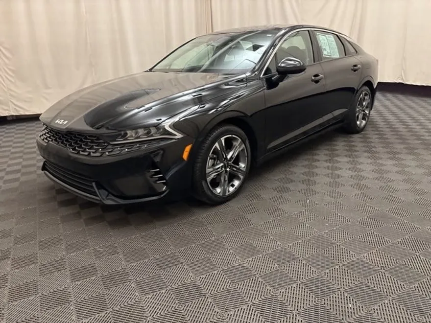 2023 Kia K5 EX photo 1