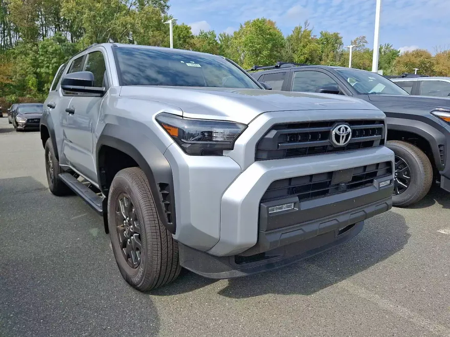 2025 Toyota 4Runner SR5 photo 1
