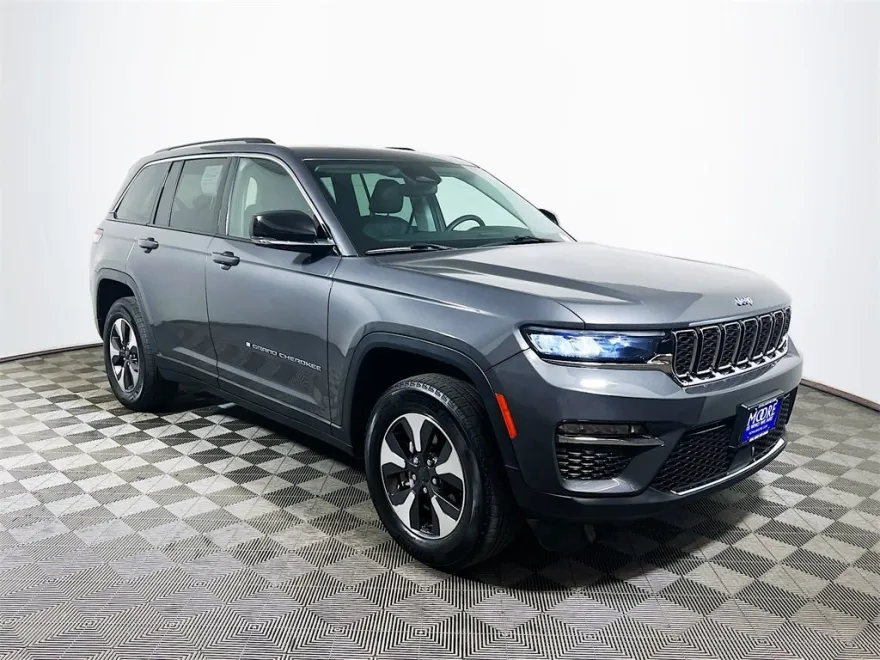 2023 Jeep Grand Cherokee 4xe photo 1