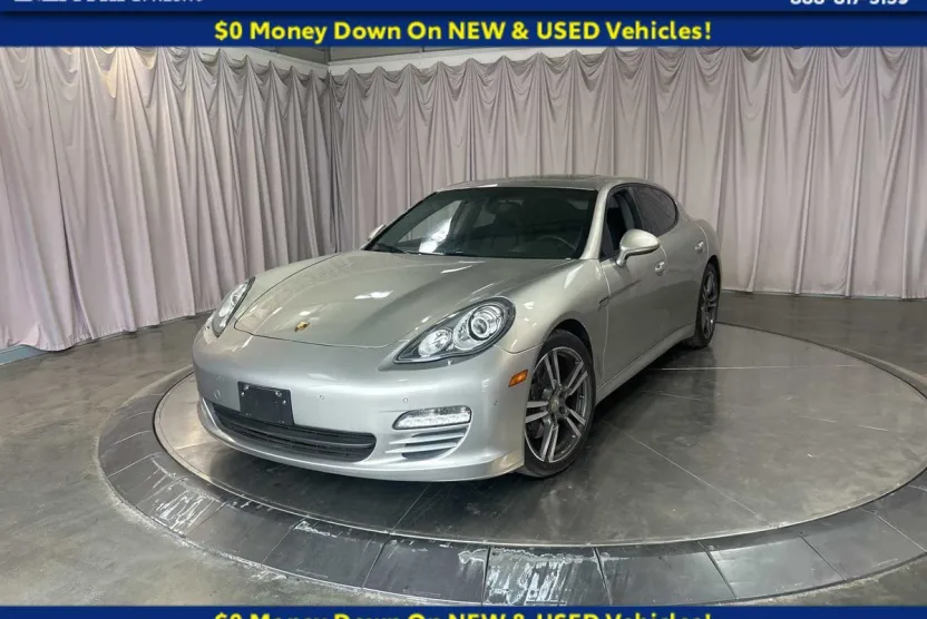 2012 Porsche Panamera 4 photo 1