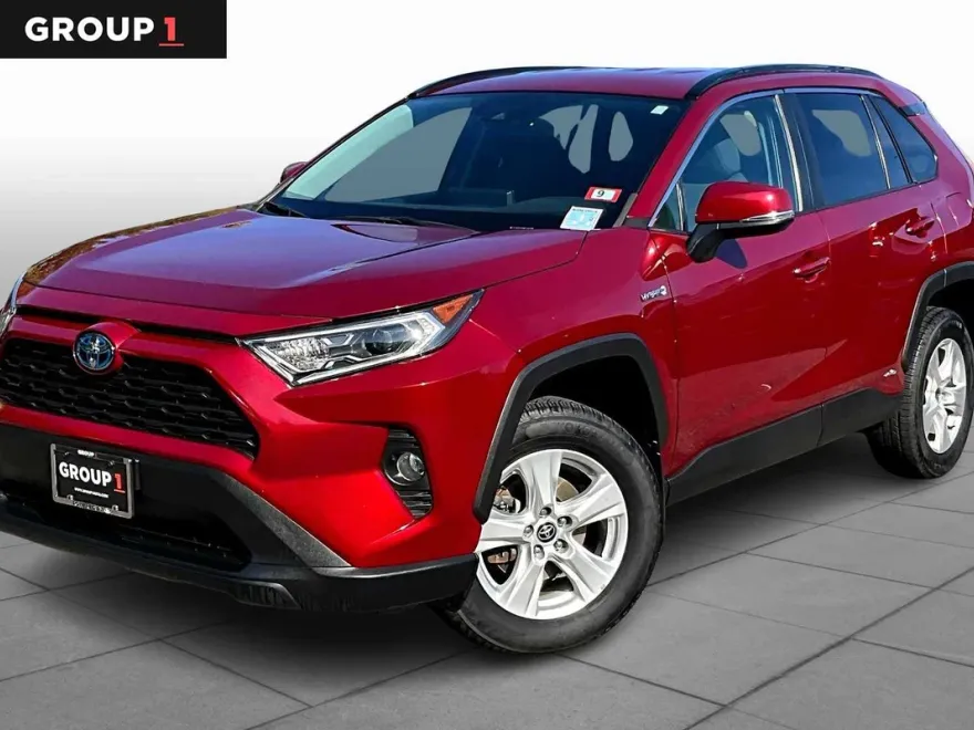 2021 Toyota RAV4 Hybrid XLE photo 1