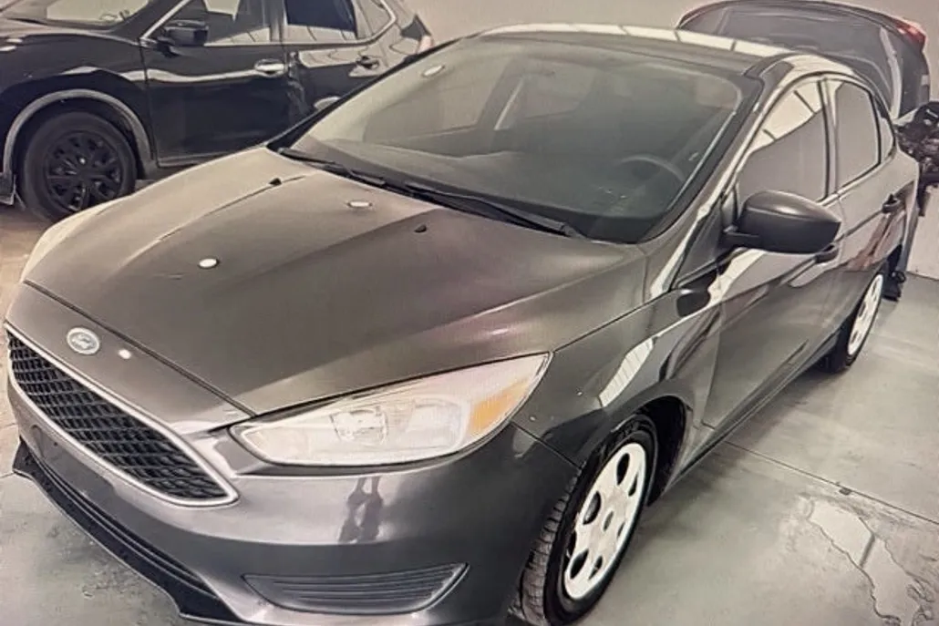 2018 Ford Focus S photo 1
